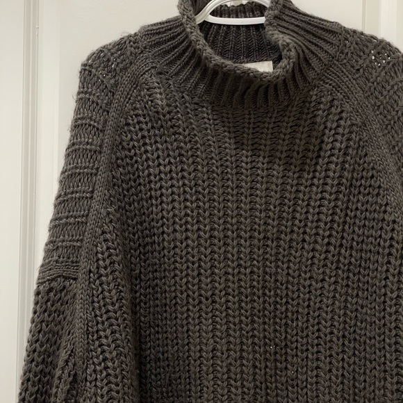chunky knit sweater - grey - plus-size 3X - Picture 2 of 3